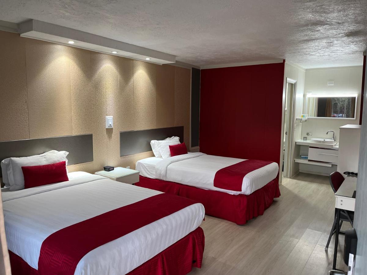 Travelodge By Wyndham Orlando At Heart Of International Drive Exterior photo