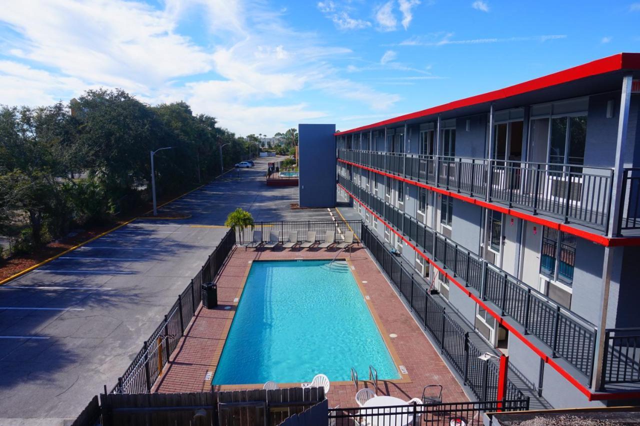 Travelodge By Wyndham Orlando At Heart Of International Drive Exterior photo